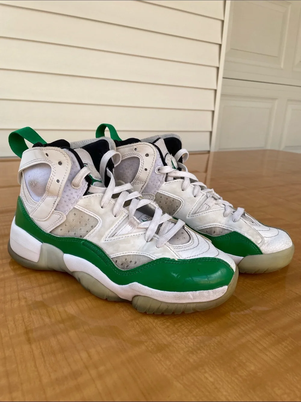 Air Jordan Jumpman Two Trey White Lucky Green Size 5Y Kids Shoes NBA Basketball